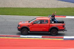 d5bd842d-f5df-45aa-b77d-05d1136fa53b