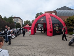 b8c7f19d-7cc8-4c69-b46c-ea71288f2568