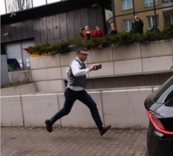 d9d9a437-a820-42b3-af44-41078a1f1681