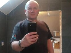 af7b4149-f319-4df6-8cc4-d0cfa5344893