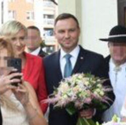 1f93531a-a692-43b5-bef8-c99858da802f