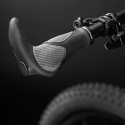 b33fae28-5f0c-4eef-a955-16a51ccb4859