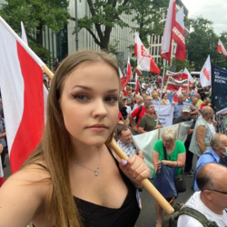 efe7c45a-1981-414c-93dd-492a69f13ecf